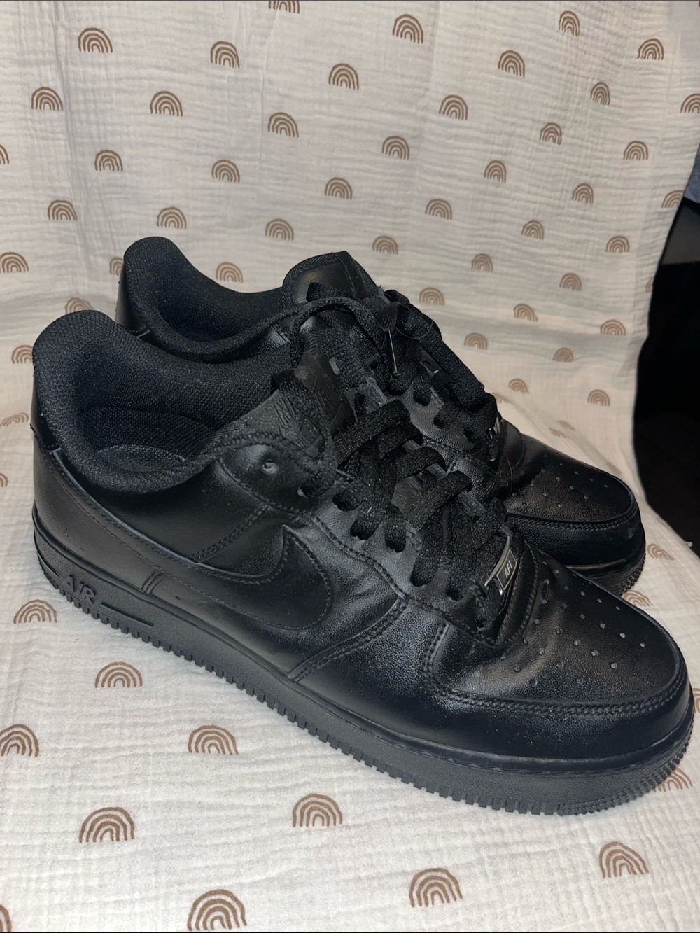 Nike Air Force Men’s Black Low-Top Leather Sneakers Size 11